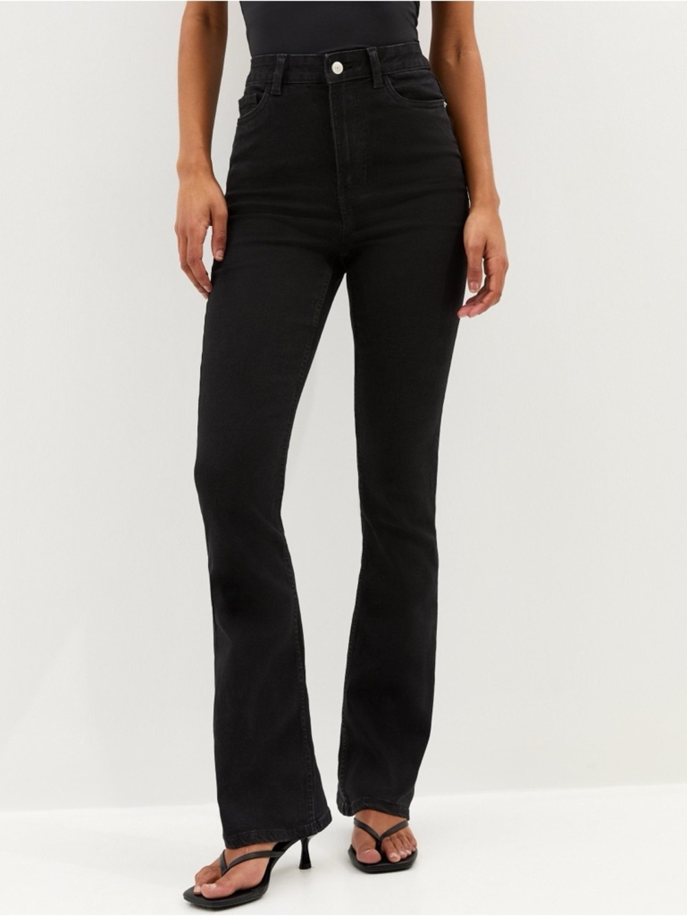 Quinn New York Black Flare Jeans Large High Rise Stretch Y2K